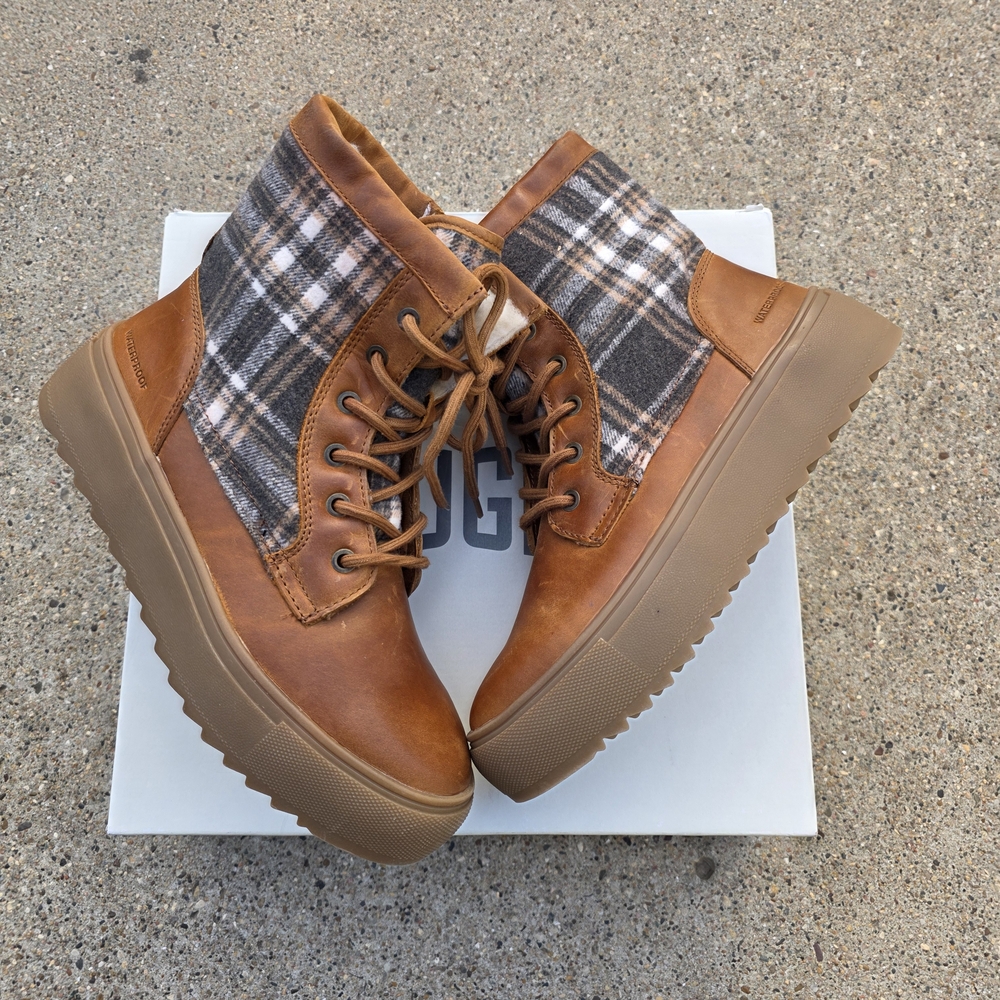 Cougar Insulated Brown Plaid Ankle Boots Women Size 10 - Picture 8 of 12